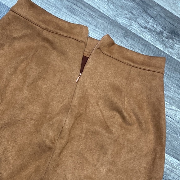 brown velvet skirt - Picture 3 of 3